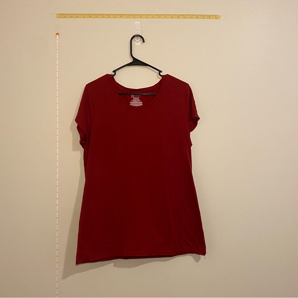 Maroon t-shirt